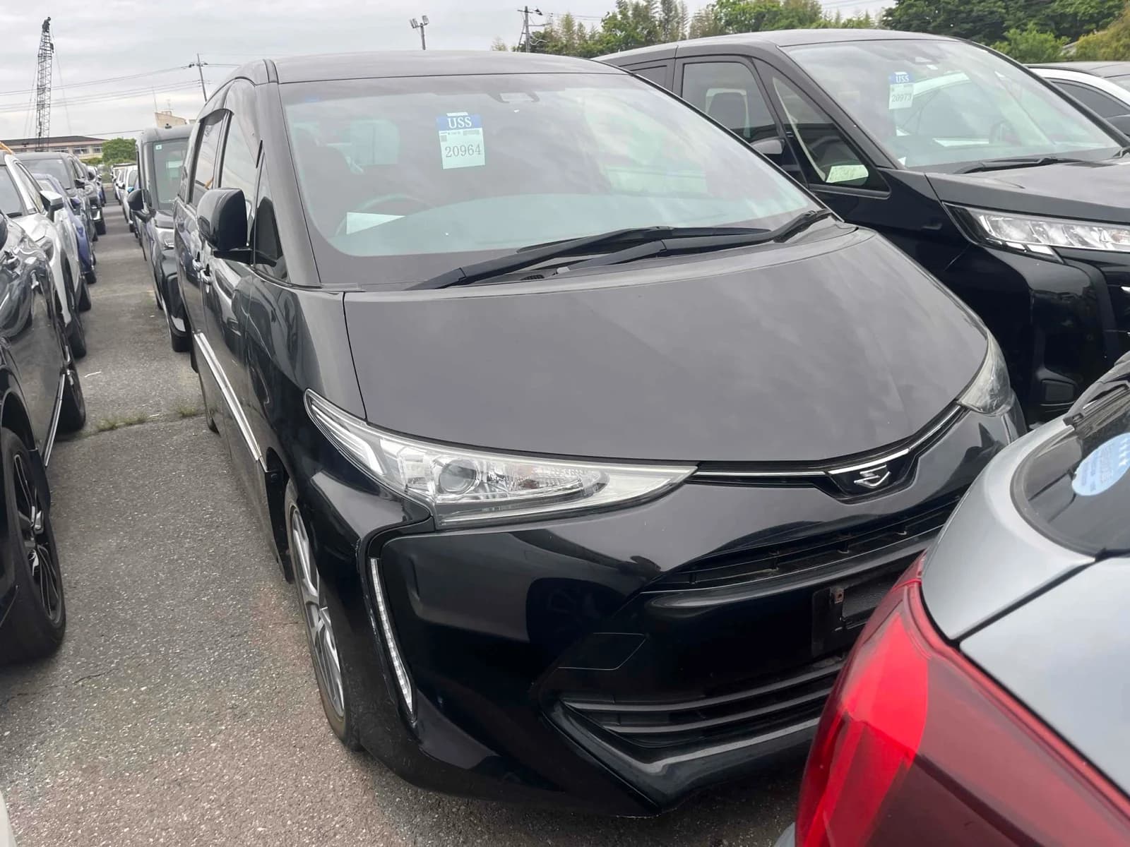 Toyota Wish compact minivan exterior view