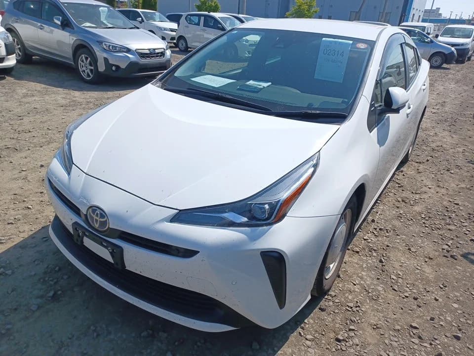 Car photo: ZVW55-6021152
