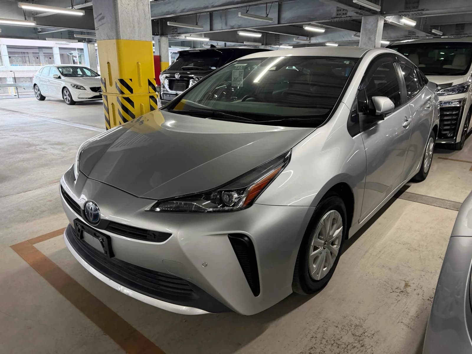 Car photo: ZVW51-6202761